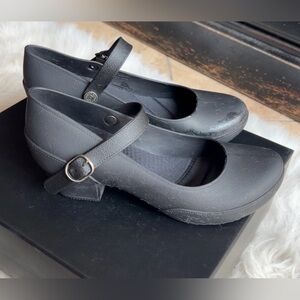 Women's Black Rubber Mary Jane Heels Size 7